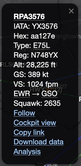Aircraft popup on the livemap with Follow, Cockpit view, Copy link, Download data and Analysis links